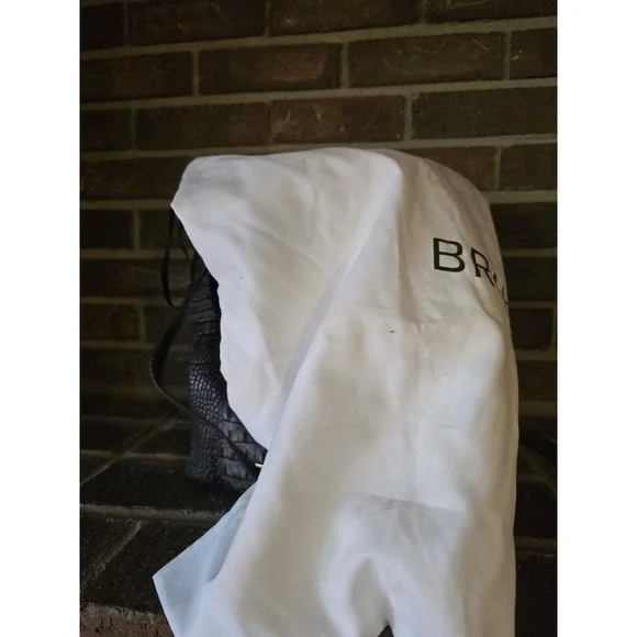 Brahmin Large Amelia Gray Melbourne Leather Bucket Bag - Picture 9 of 9